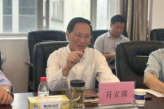 说明: J:\5.买球体育官方网站(2022年11月始)\照片\【20230512】符宣国书记调研学院人才工作\精选\微信图片_20230515112754.jpg