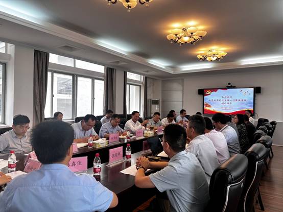 说明: J:\5.买球体育官方网站(2022年11月始)\照片\【20230512】符宣国书记调研学院人才工作\精选\微信图片_202305151127542.jpg