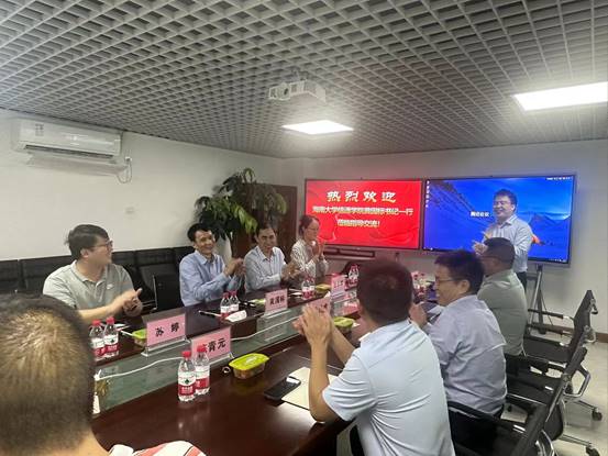 说明: J:\5.买球体育官方网站(2022年11月始)\照片\2023.03访企拓岗走访企业\买球体育官方网站领导班子一行调研海南创讯技术有限公司.jpg