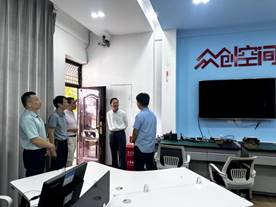 说明: J:\5.买球体育官方网站(2022年11月始)\照片\【20230512】符宣国书记调研学院人才工作\精选\微信图片_202305151127546.jpg